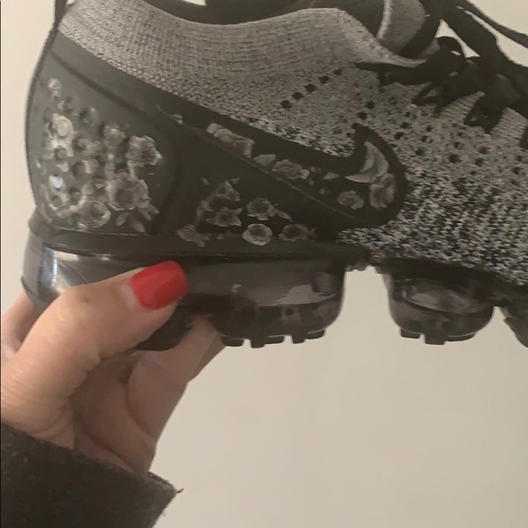 Nike Vapomax - Picture 7 of 9